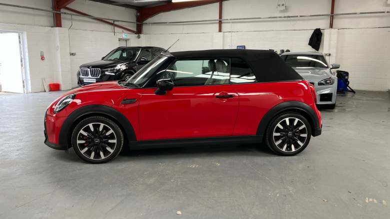 MINI Convertible 2.0 Cooper S Exclusive 2dr Auto [Comfort Pack] Petrol Convertible